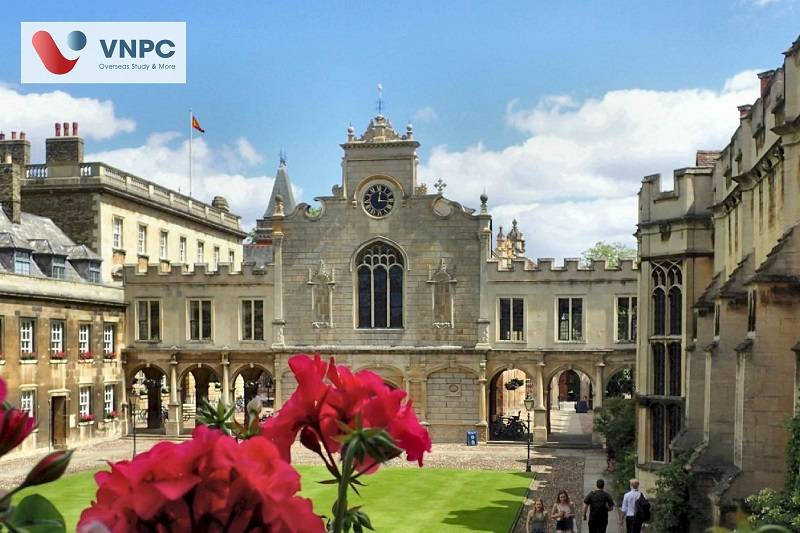 77King 78 trò chơi hấp dẫn Cambridge